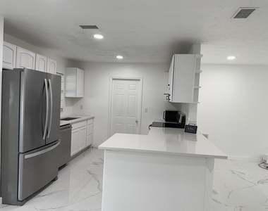 355 Johnston Street - Photo Thumbnail 6