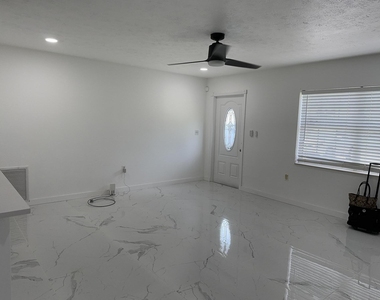 355 Johnston Street - Photo Thumbnail 2