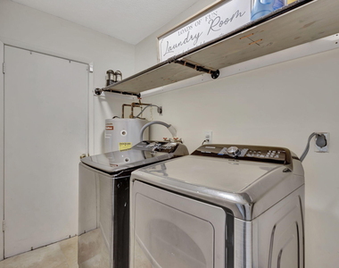1104 Jackpine Street - Photo Thumbnail 13