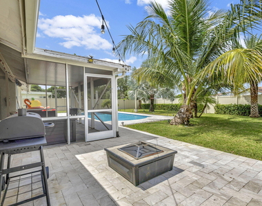 1104 Jackpine Street - Photo Thumbnail 41