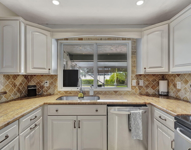 1104 Jackpine Street - Photo Thumbnail 28