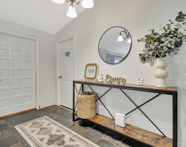 1104 Jackpine Street - Photo Thumbnail 15