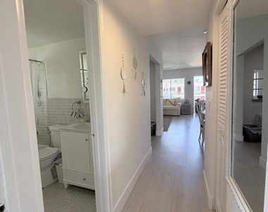 3322 Cynthia Lane - Photo Thumbnail 12