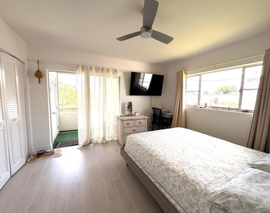 3322 Cynthia Lane - Photo Thumbnail 8
