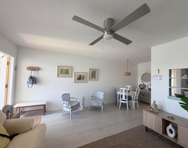 3322 Cynthia Lane - Photo Thumbnail 3