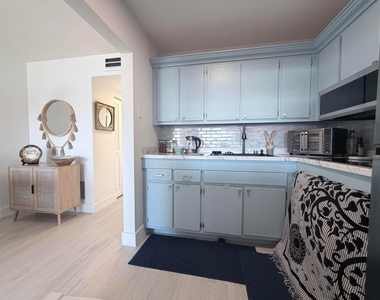 3322 Cynthia Lane - Photo Thumbnail 20