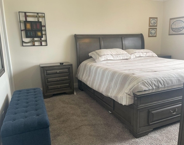 4539 Luxemburg Court - Photo Thumbnail 12