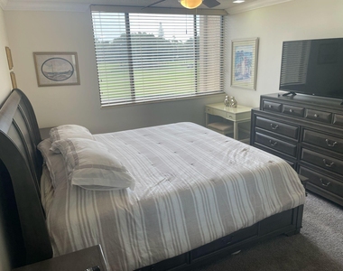 4539 Luxemburg Court - Photo Thumbnail 11