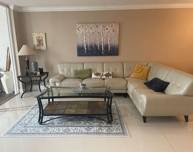 4539 Luxemburg Court - Photo Thumbnail 6