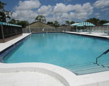 703 Sunny Pine Way - Photo Thumbnail 20
