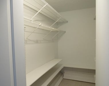 703 Sunny Pine Way - Photo Thumbnail 12