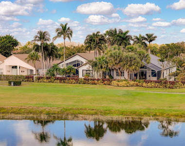 6646 Oakmont Way - Photo Thumbnail 21