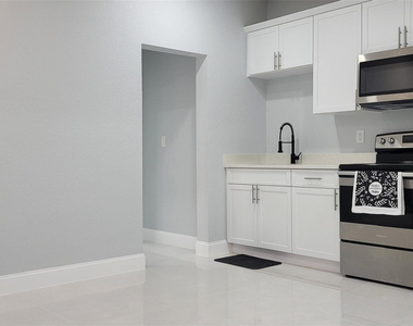 4365 27th Avenue - Photo Thumbnail 11