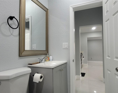 4365 27th Avenue - Photo Thumbnail 6