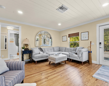 2396 Easy Street - Photo Thumbnail 4