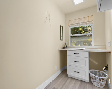 2396 Easy Street - Photo Thumbnail 13