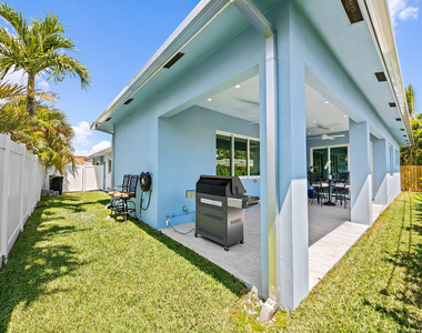 2754 Ne 31st Court - Photo Thumbnail 22