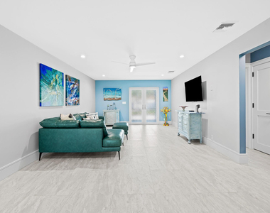 2754 Ne 31st Court - Photo Thumbnail 10