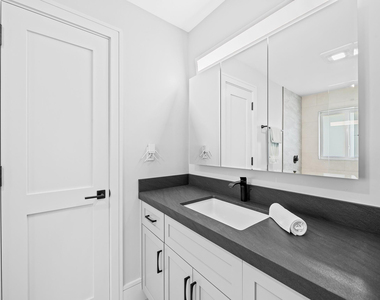 2754 Ne 31st Court - Photo Thumbnail 14