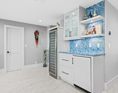 2754 Ne 31st Court - Photo Thumbnail 11