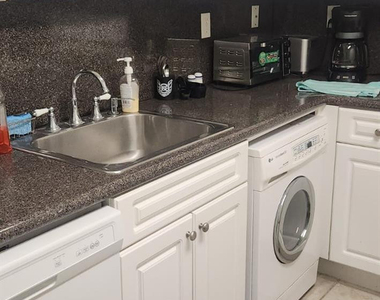 2501 S Ocean Drive - Photo Thumbnail 4