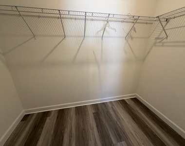 2885 Se 25th Road - Photo Thumbnail 1