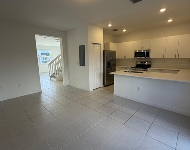 2885 Se 25th Road - Photo Thumbnail 14