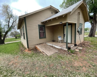 1801 E Park Place - Photo Thumbnail 3