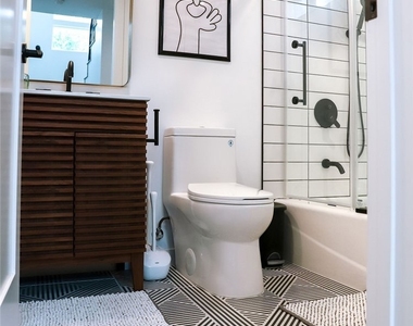 1219 N Alexandria Avenue - Photo Thumbnail 35