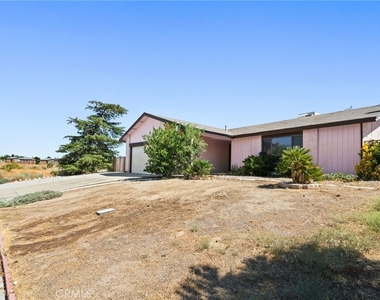 39144 Whiteash Drive - Photo Thumbnail 12