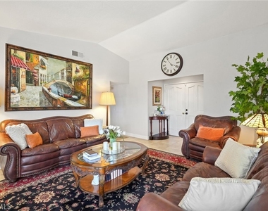 39144 Whiteash Drive - Photo Thumbnail 17