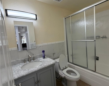 1626 Kirby Court - Photo Thumbnail 4