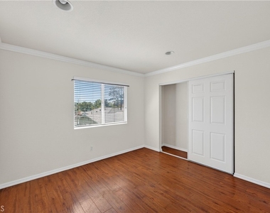 8720 Villa Drive - Photo Thumbnail 15