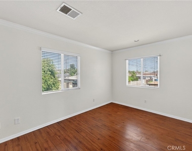 8720 Villa Drive - Photo Thumbnail 18