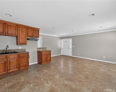 8720 Villa Drive - Photo Thumbnail 10