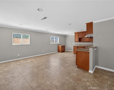 8720 Villa Drive - Photo Thumbnail 6