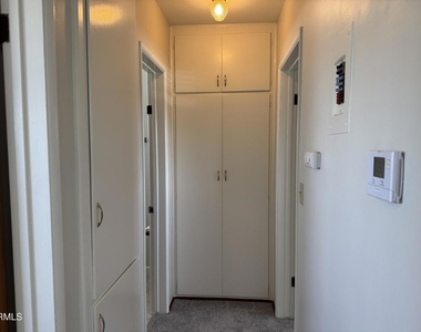 520 Linwood Avenue - Photo Thumbnail 11