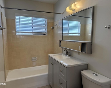 520 Linwood Avenue - Photo Thumbnail 14