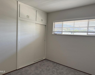 520 Linwood Avenue - Photo Thumbnail 16