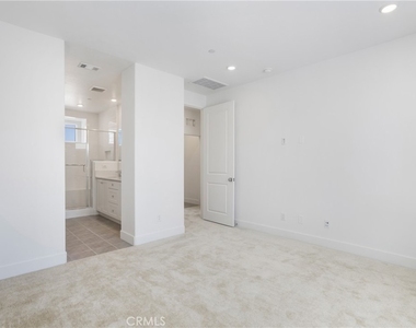 3150 Cove Court - Photo Thumbnail 13