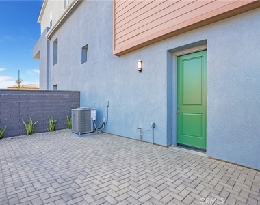 3150 Cove Court - Photo Thumbnail 23