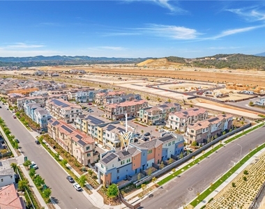 3150 Cove Court - Photo Thumbnail 27
