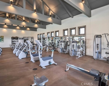 3150 Cove Court - Photo Thumbnail 31