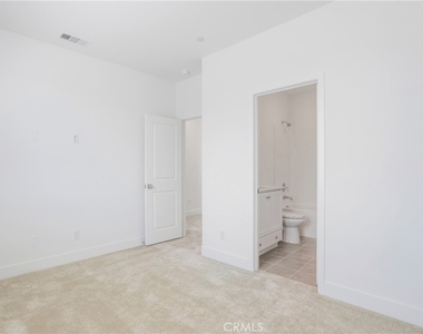 3150 Cove Court - Photo Thumbnail 18