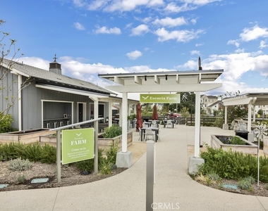 3150 Cove Court - Photo Thumbnail 34