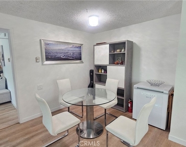 477 Calle Cadiz - Photo Thumbnail 5