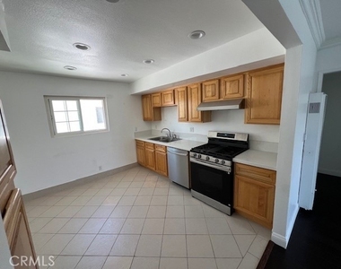 2869 Mendoza Drive - Photo Thumbnail 9