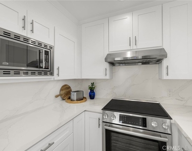 1045 Gaviota Drive - Photo Thumbnail 30