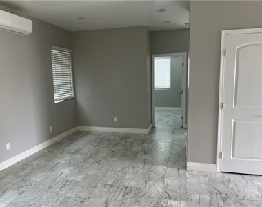 1723 Lincoln Avenue - Photo Thumbnail 3