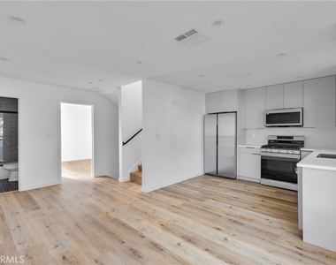 1736 Carmona Avenue - Photo Thumbnail 1
